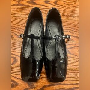 Kids patent leather Mary Jane shoes